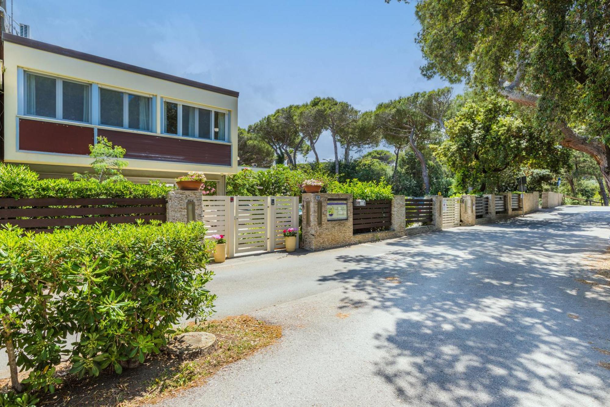 Residence Casa Di Caccia Marina Di Bibbona Dış mekan fotoğraf